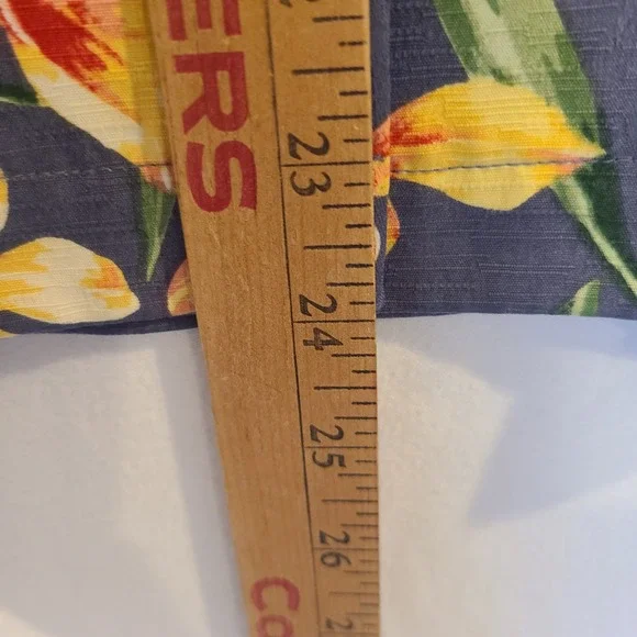 Tommy Bahama Womens Large 100% Silk Tropical Floral Camp Shirt Blue L 12/14 - Picture 5 of 6